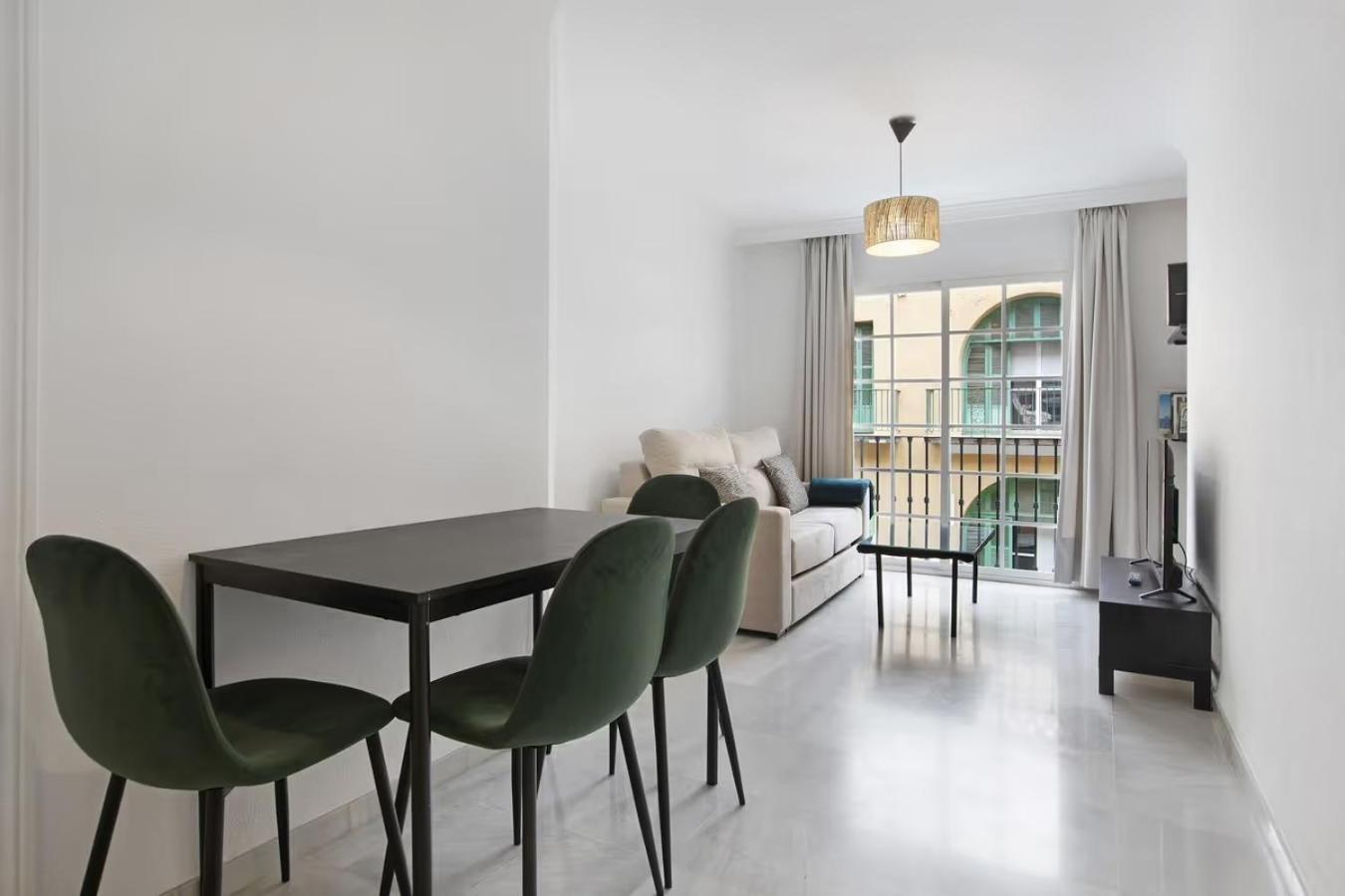 Exclusive Malagueta Beach Lägenhet Málaga Exteriör bild